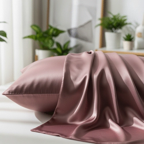 The Top 5 Silk Pillowcase Brands for Hair and Skin Health Compared